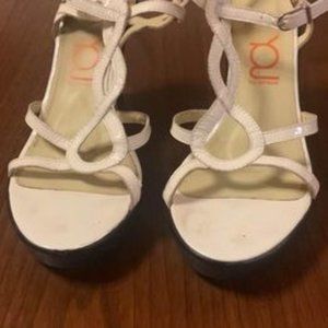 Women's "You" by Crocs White Wedge Heels Sz 7 Lightweight Coquette Vibe